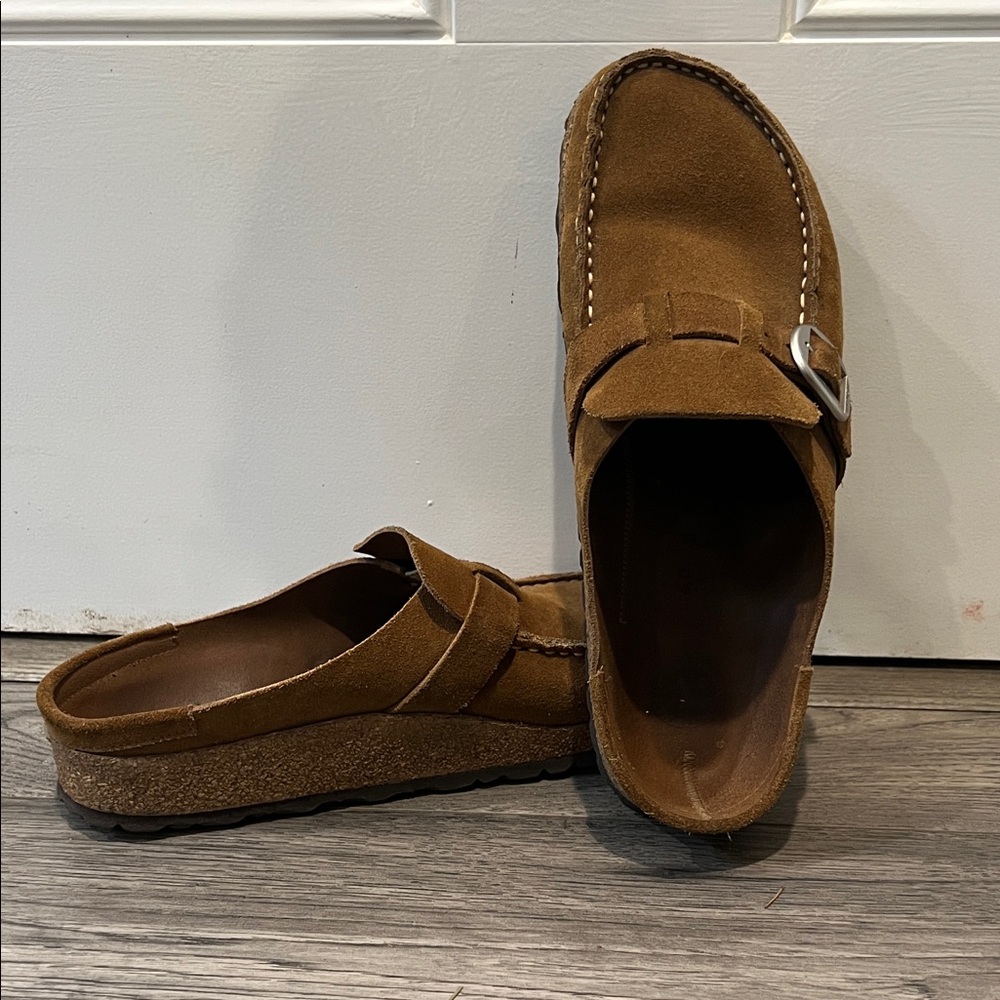 Women’s Suede Birkenstock Buckley Clogs